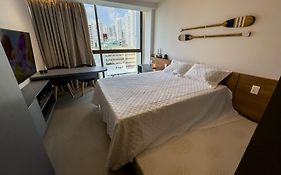 Flat em Boa Viagem Rooftop 470 Conforto e Localização privilegiada